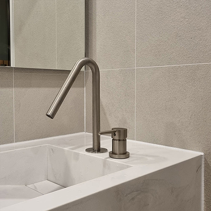 ST-02002NB-무광니켈 투홀 매립수전